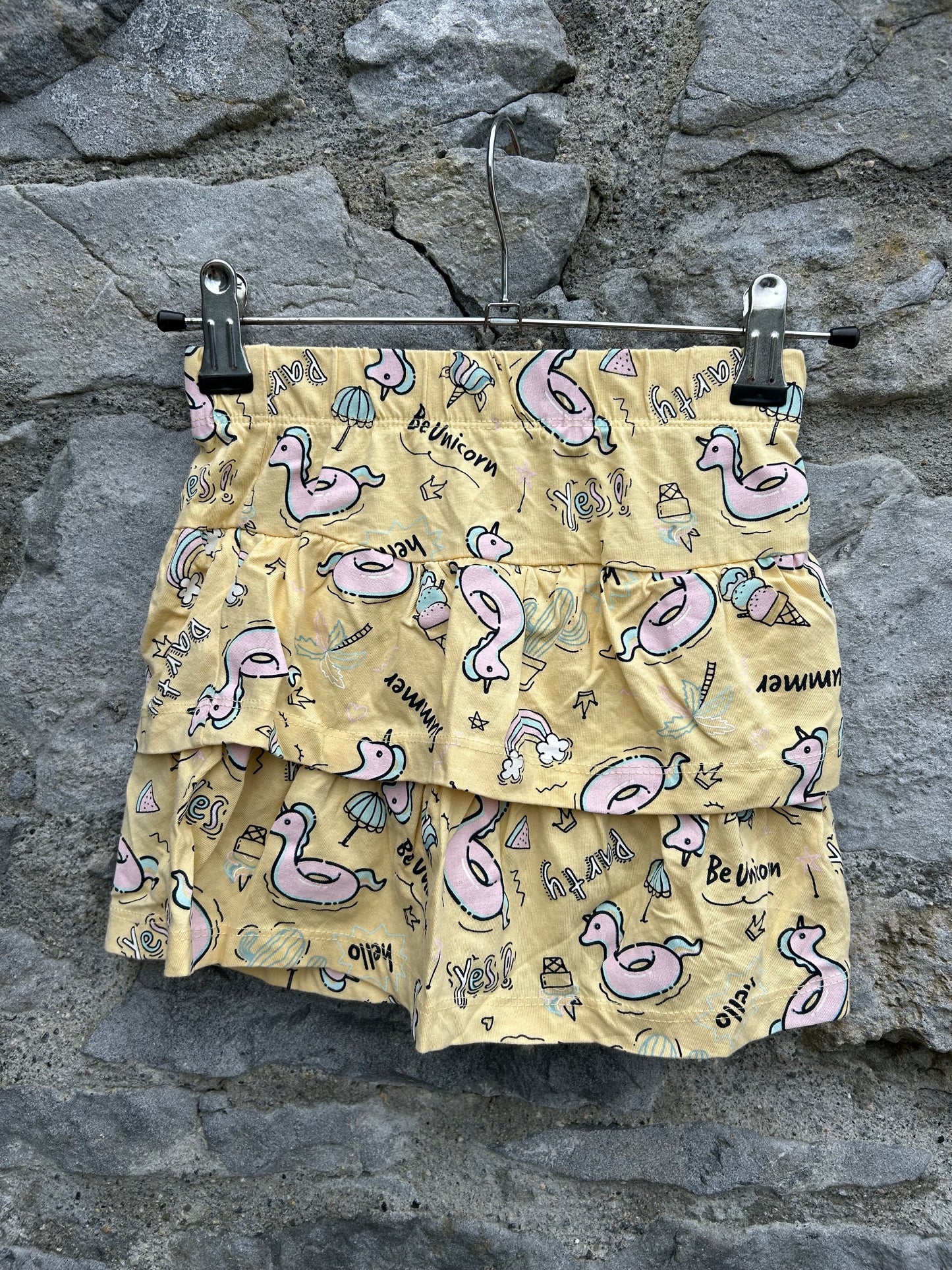 Unicorn tiered yellow skirt  4-5y (104-110cm)
