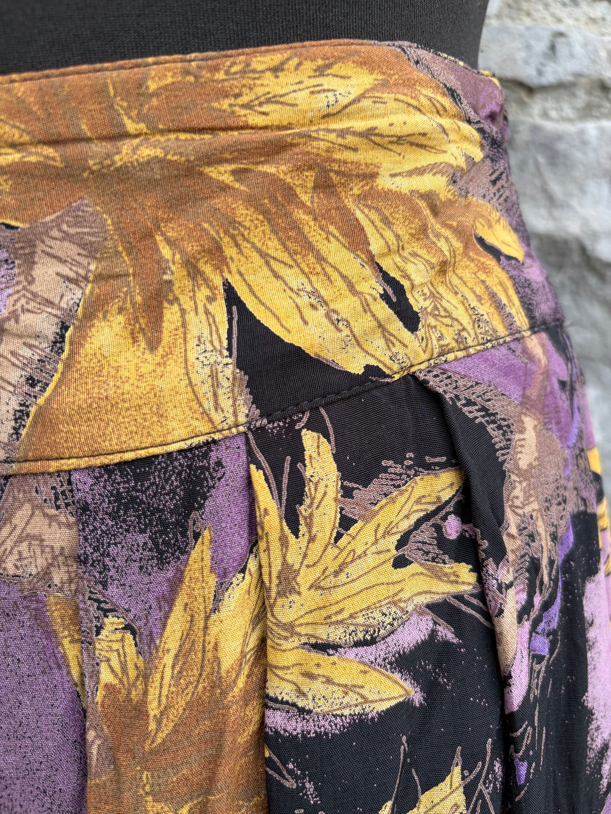 80s purple&yellow abstract floral skirt