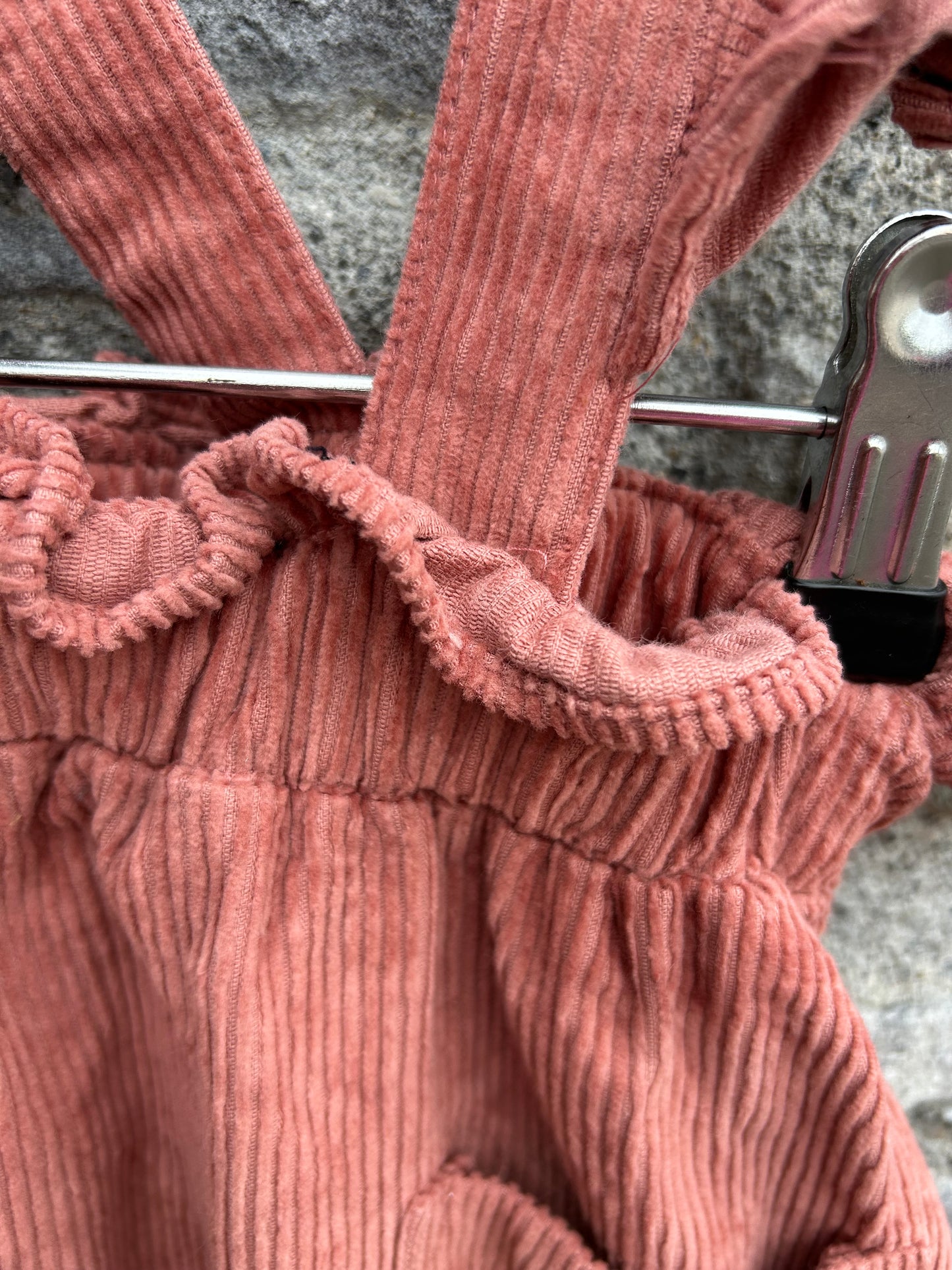 Dusty pink cord pinafore  4-5y (104-110cm)