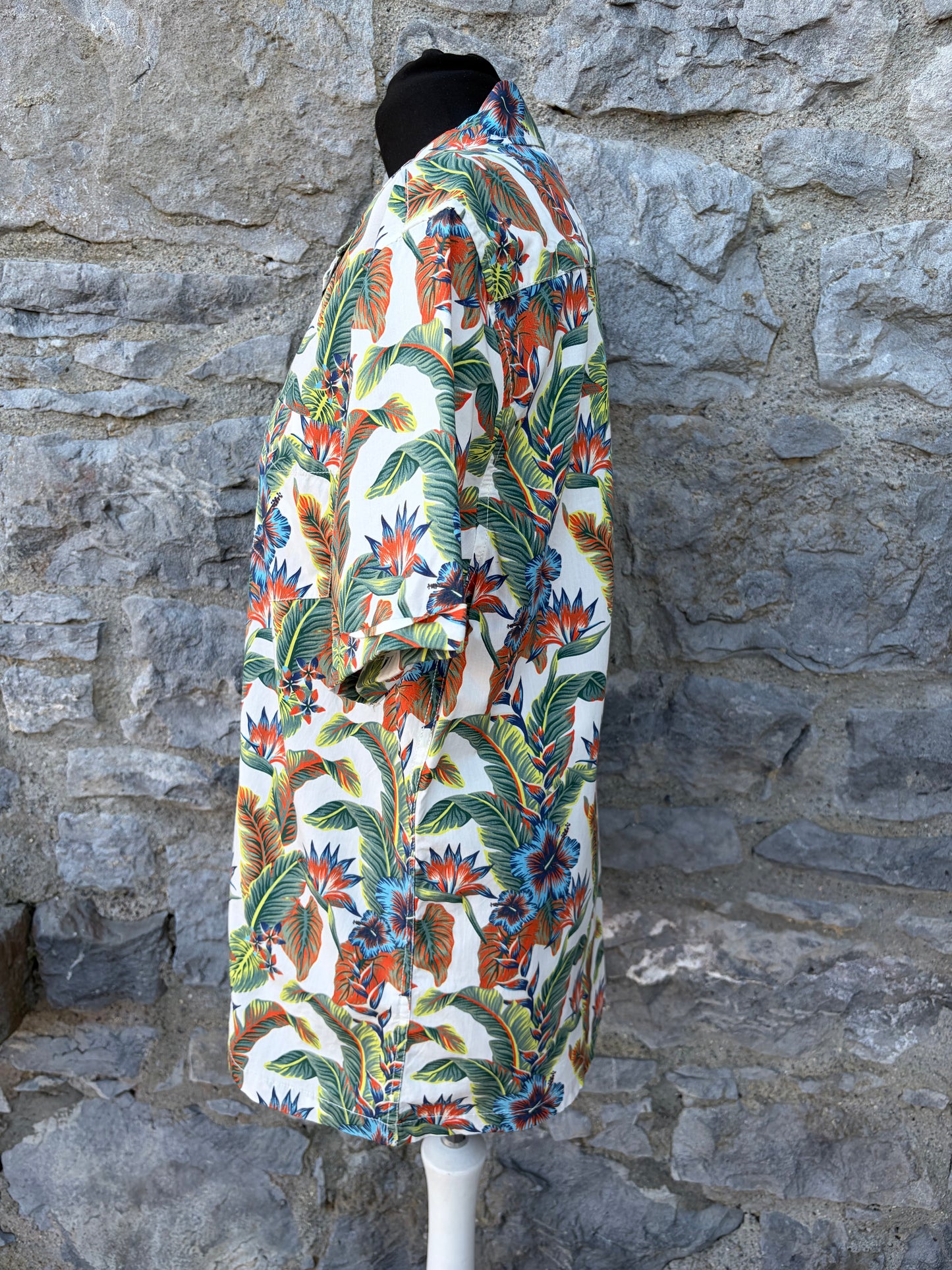 90s tropical flowers shirt Medium