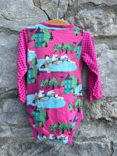 Load image into Gallery viewer, Moomin pink vest  3-6m (62-68cm)
