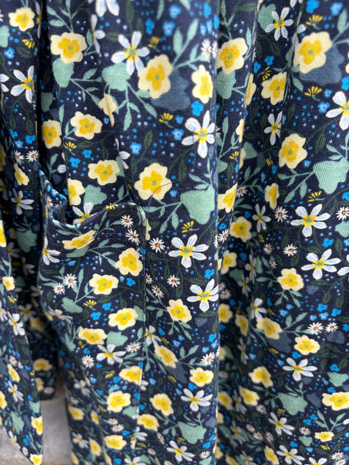 Yellow flowers navy dress 11-12y (146-152cm)