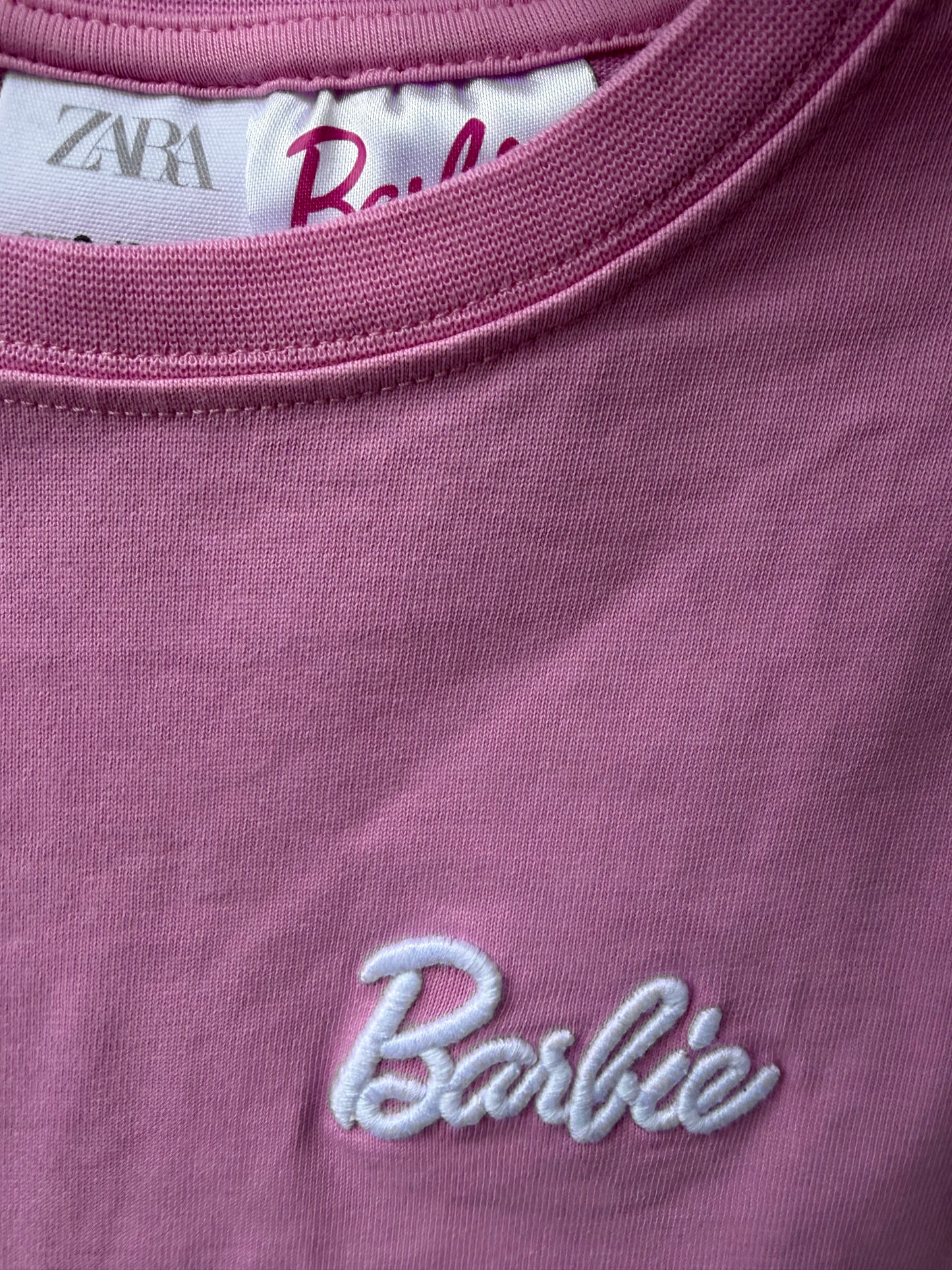 Barbie pink T-shirt  9-10y (134-140cm)