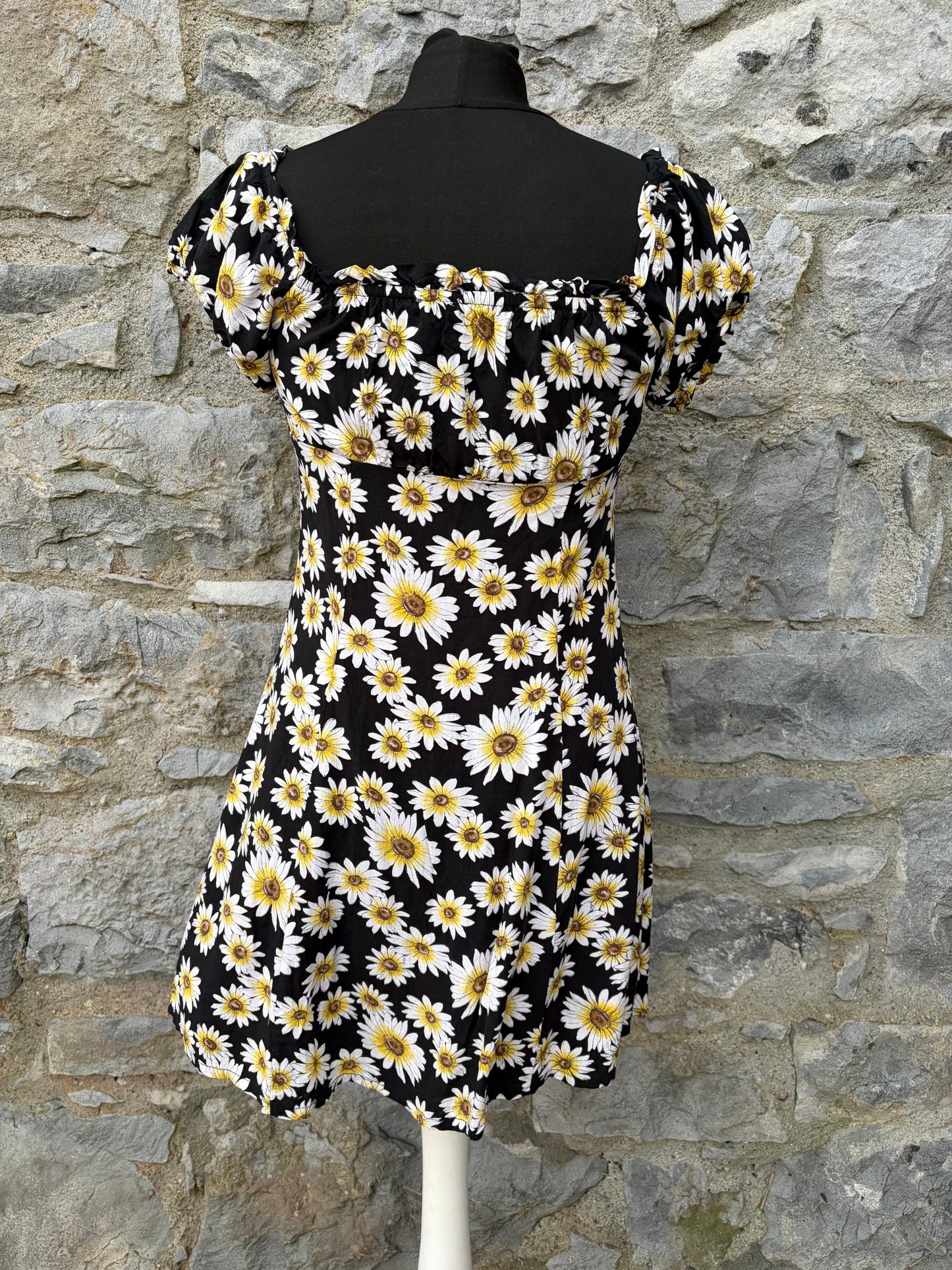 Daisies black dress uk 8