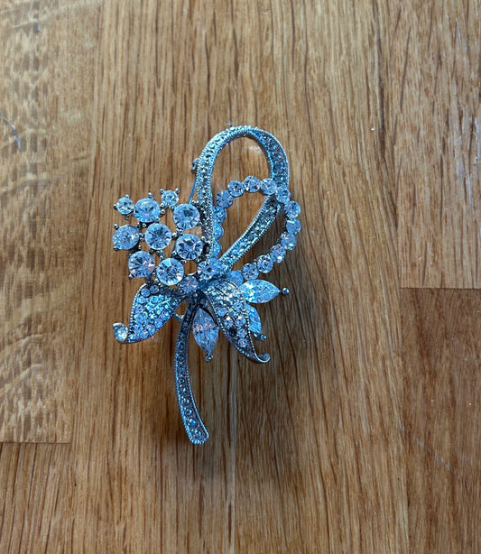 Grapes brooch