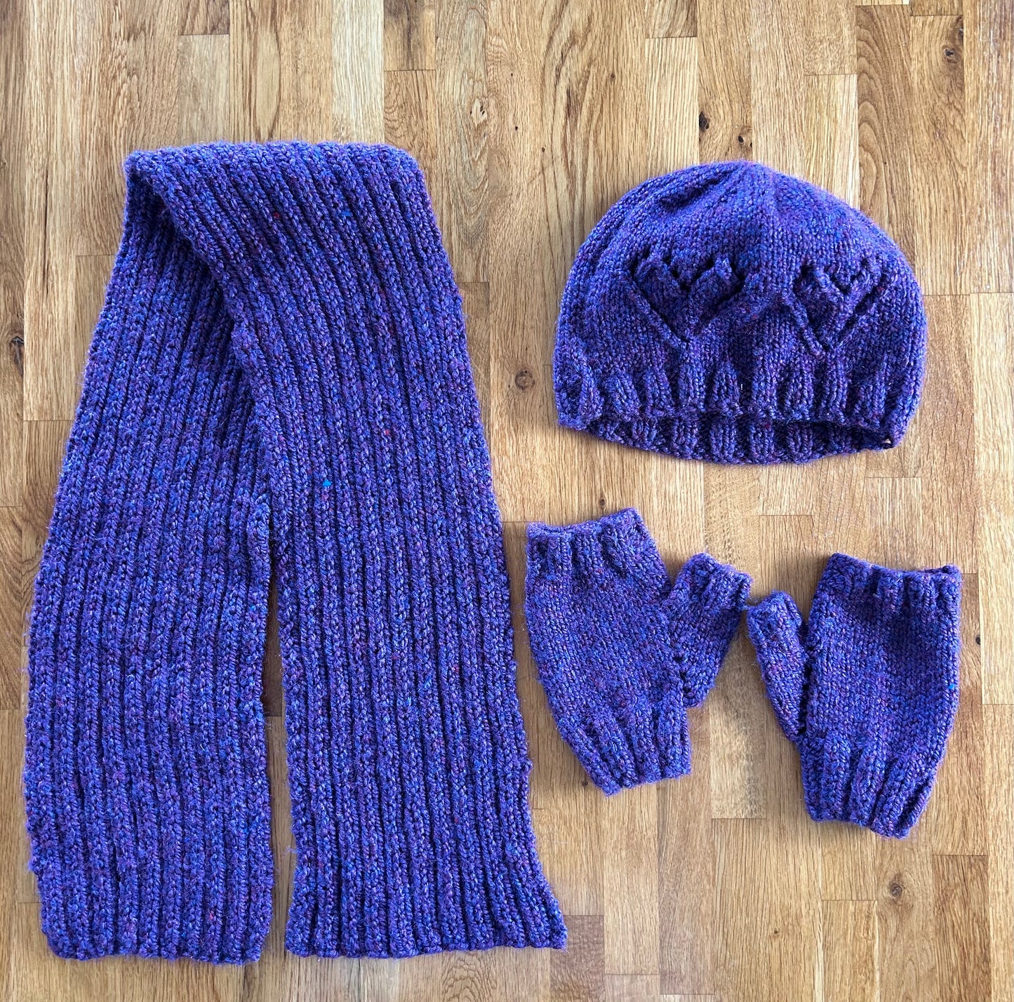 Purple hat&scarf&mitten