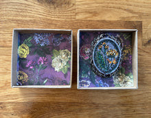 Load image into Gallery viewer, Flowery textile brooch
