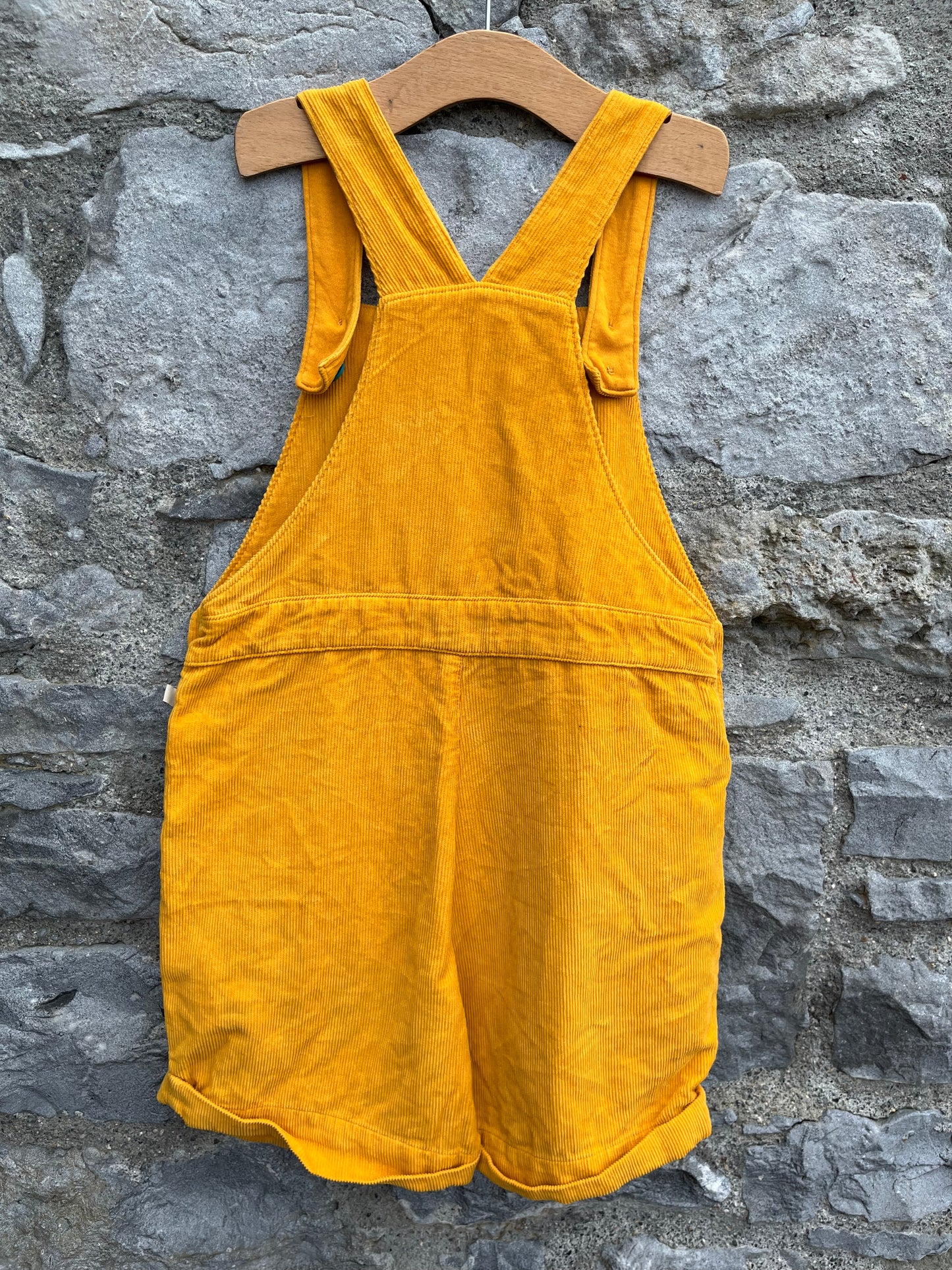 Mustard cord dungarees  8-9y (128-134cm)