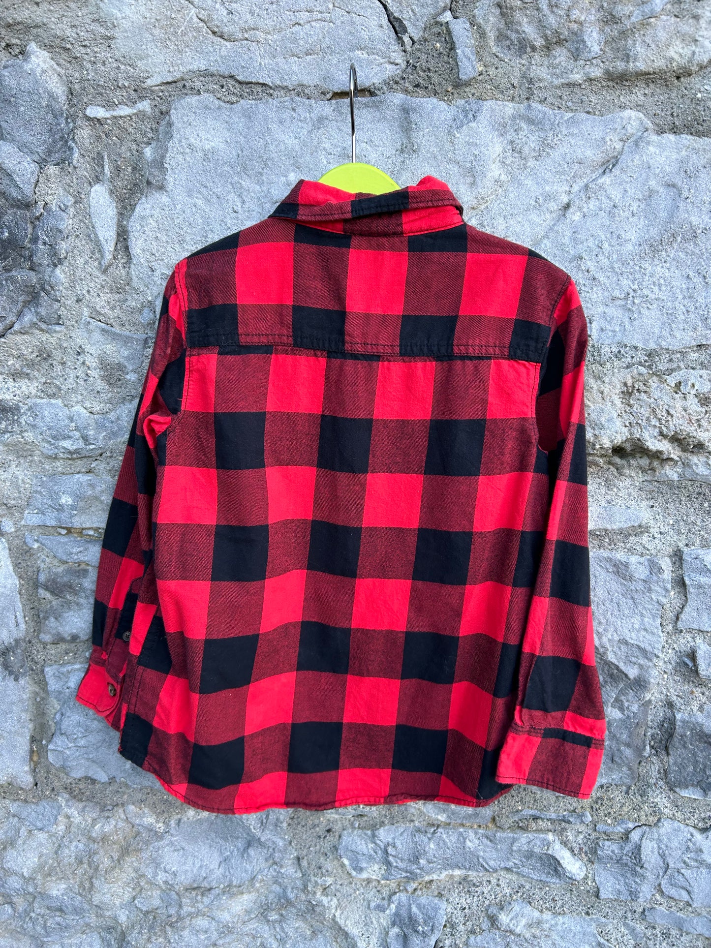 Red&black check shirt  6-7y (116-122cm)