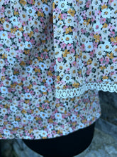 Load image into Gallery viewer, Pink floral top uk 12-14
