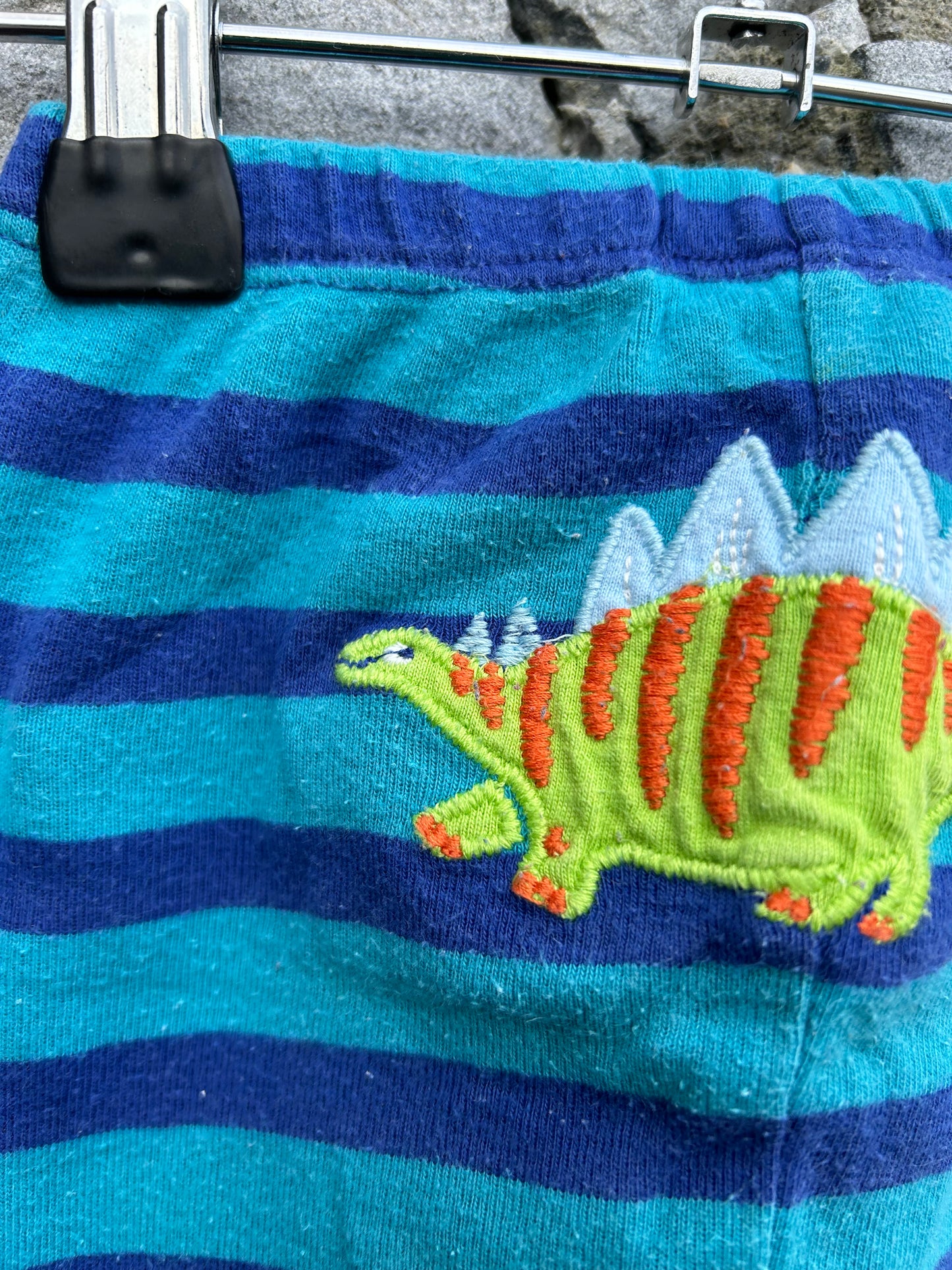 Blue stripy Dinosaur leggings  12-18m (80-86cm)