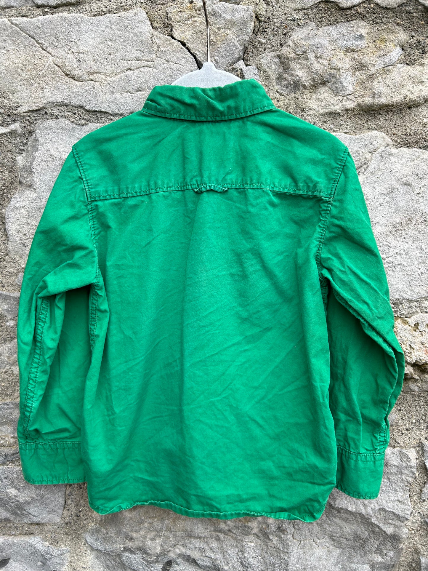 Green shirt  3-4y (98-104cm)