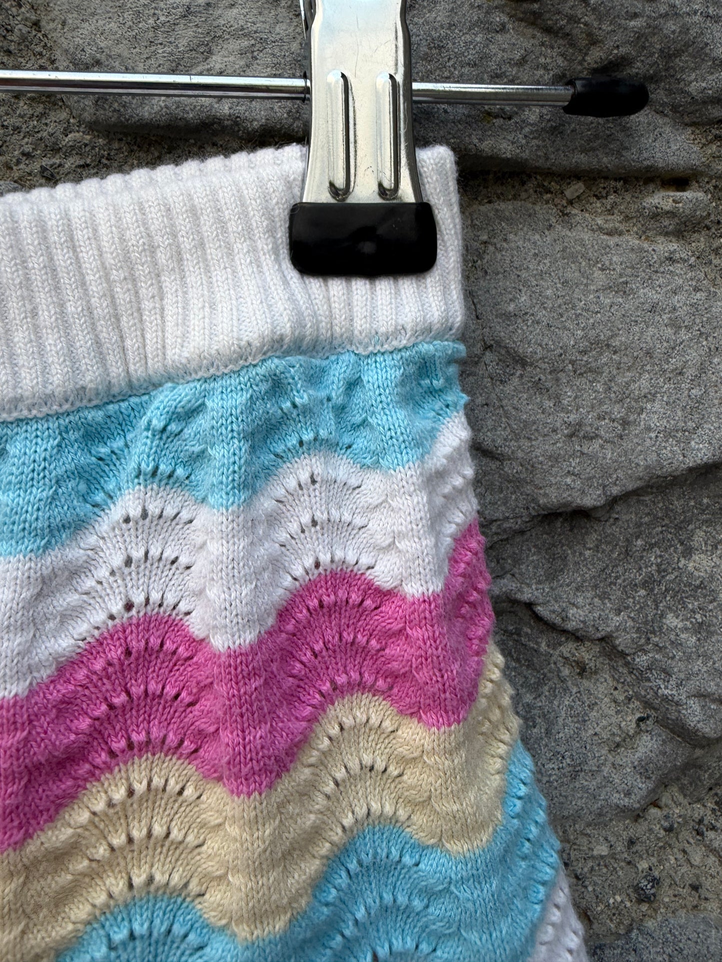 Crochet colourful waves shorts  5-6y (110-116cm)