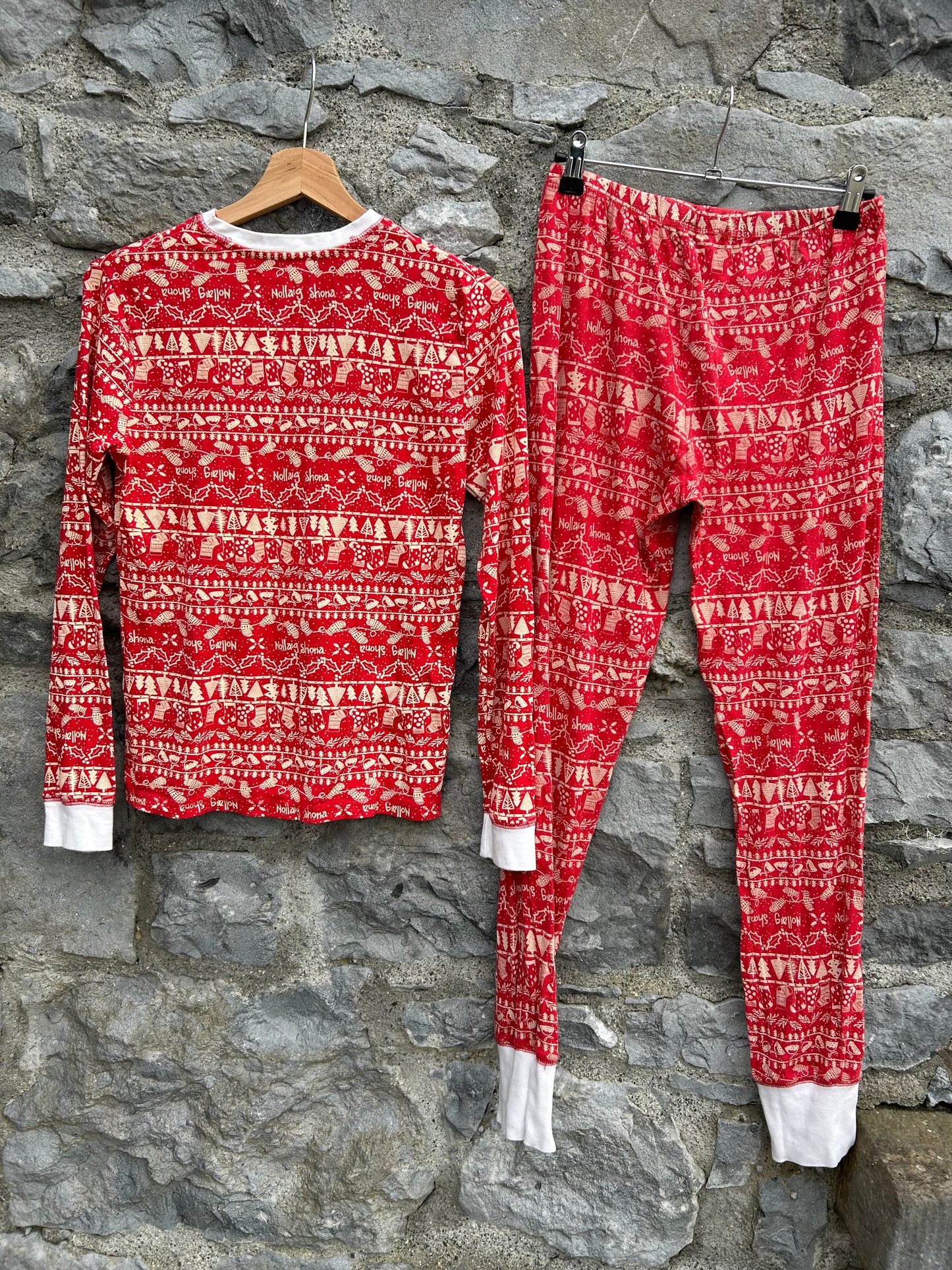 Nollaigh Shona red pjs  12-13y (152-158cm)