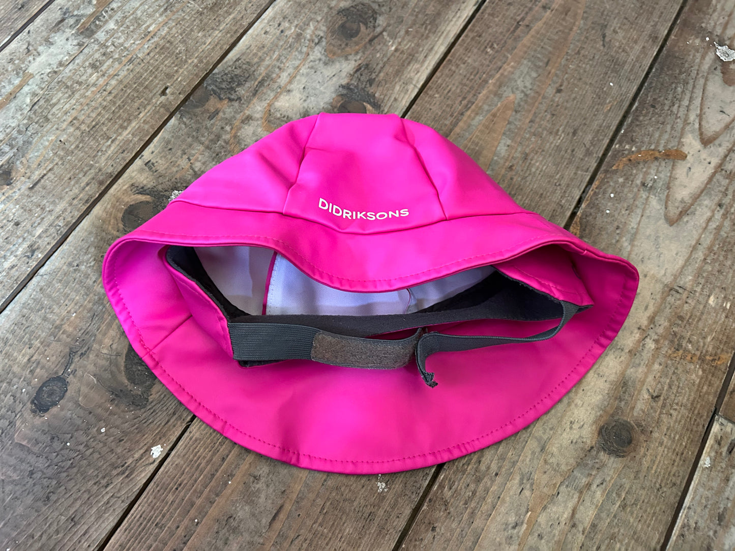 Pink kid bucket hat