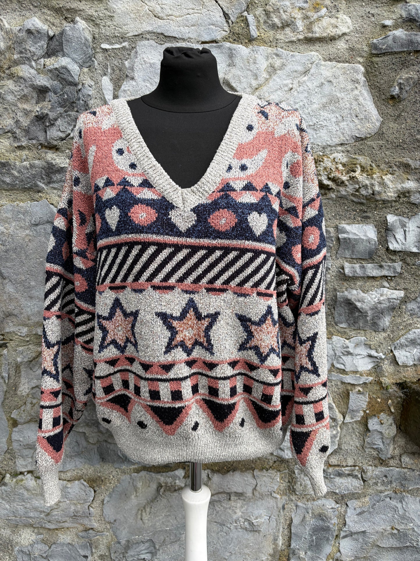 90s grey&peach geometric jumper Medium or uk 16