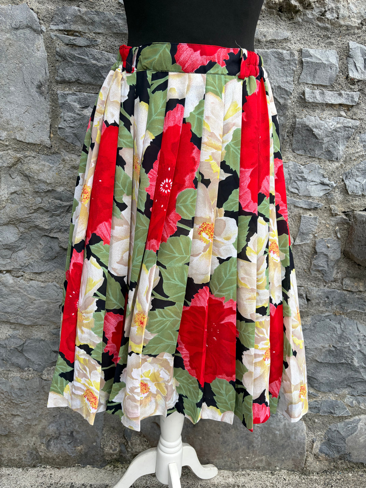 80s white&red flowers pleated skirt uk 8-10