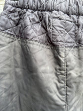 Load image into Gallery viewer, Charcoal quilted pants  7y (122cm)
