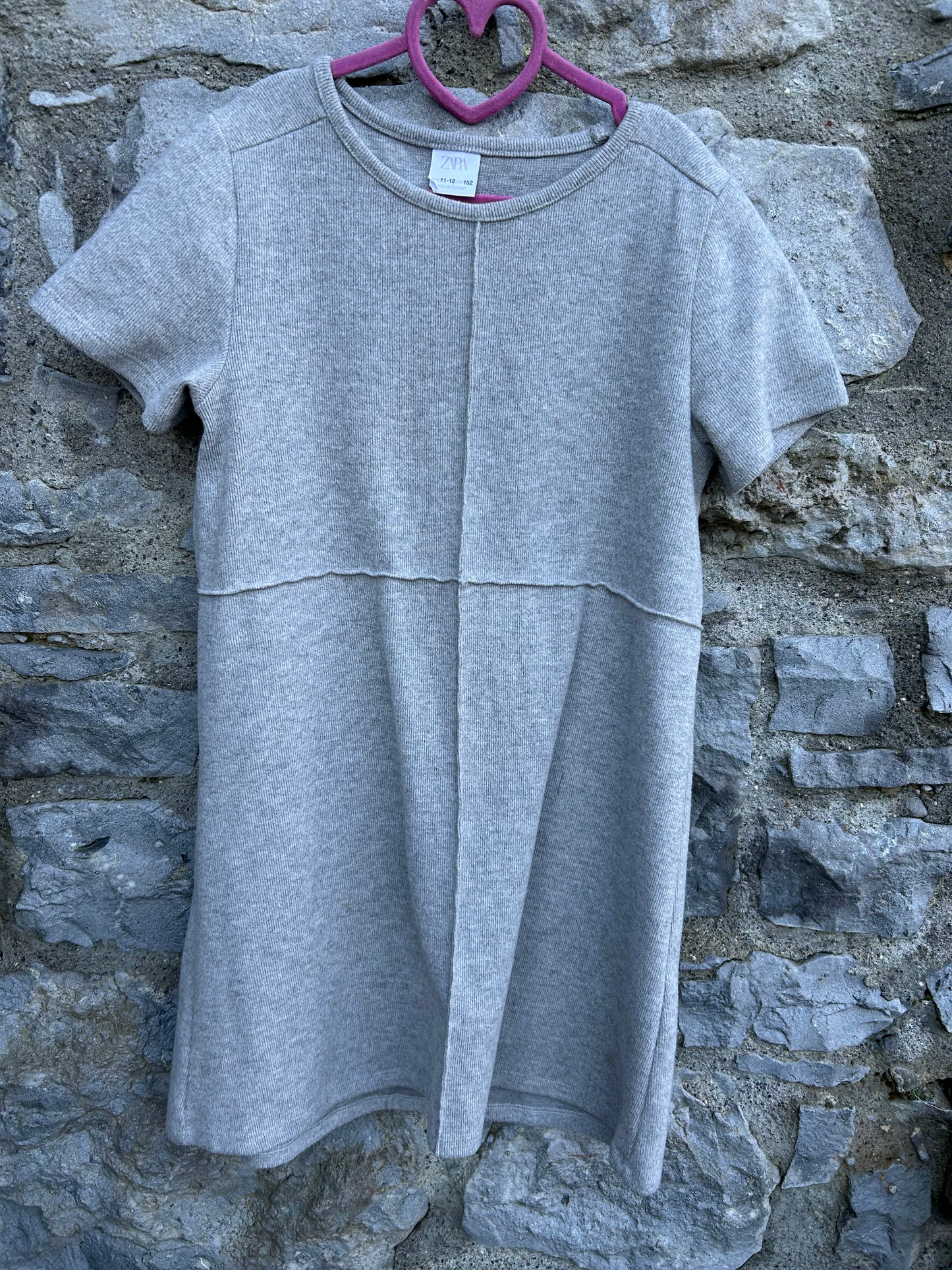 Grey knitted dress 11-12y (146-152cm)