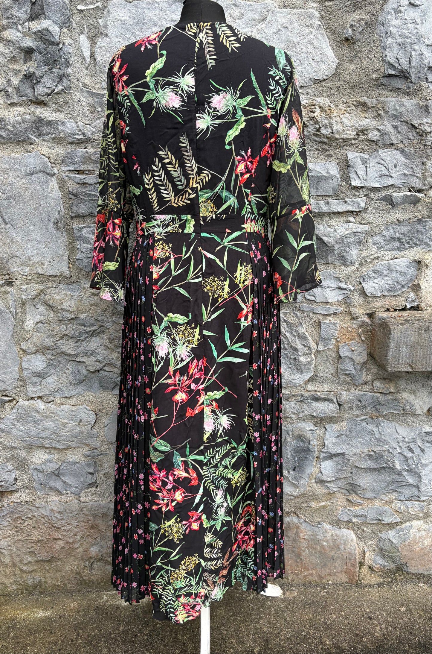 Black floral maxi dress uk 10