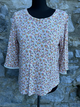 Load image into Gallery viewer, Pink floral top uk 12-14
