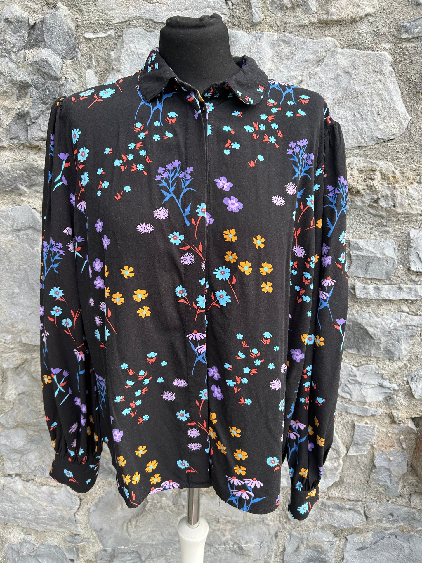 Colourful meadow flowers shirt uk 14