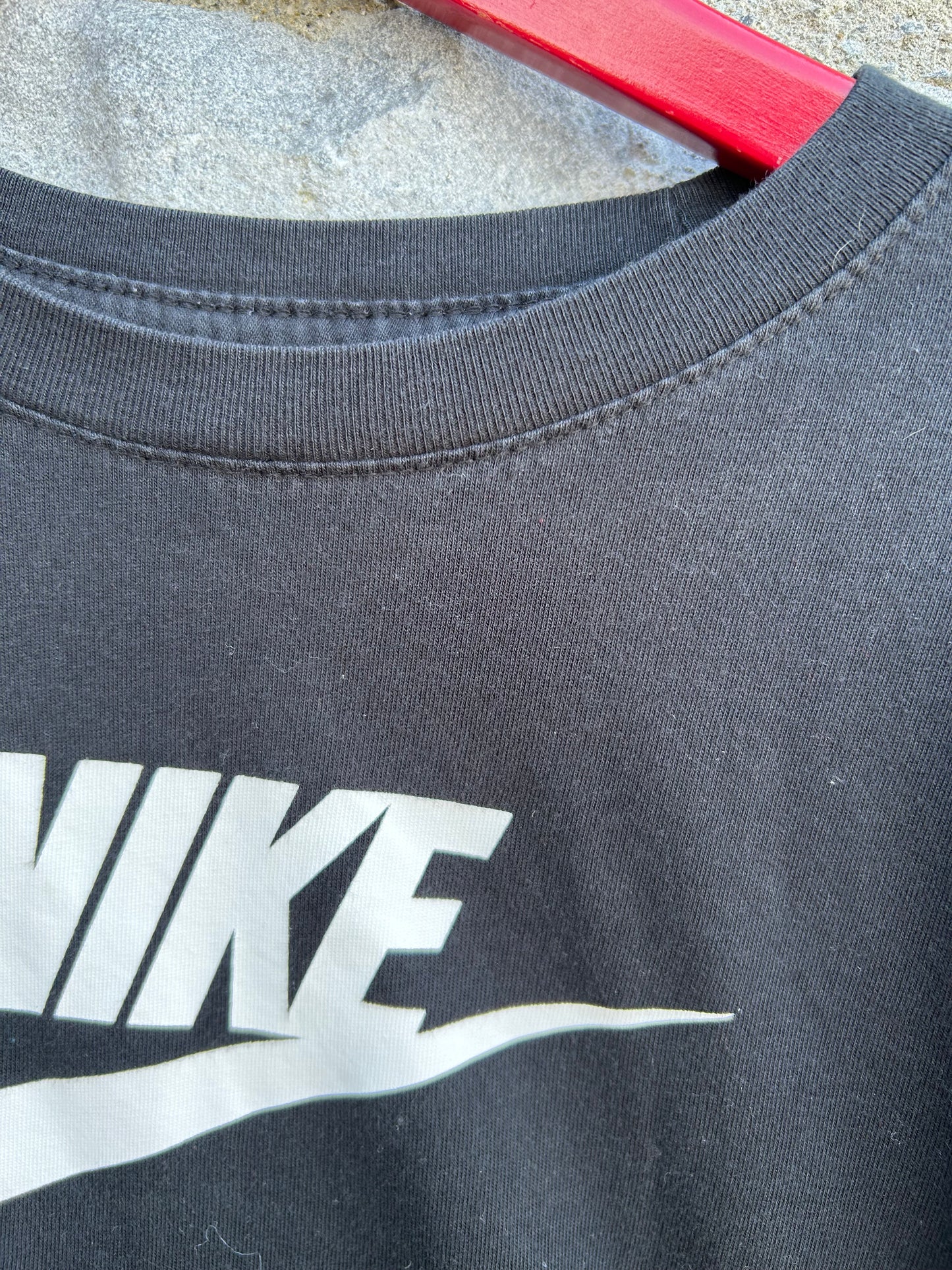 Black logo top  11-12y (146-152cm)