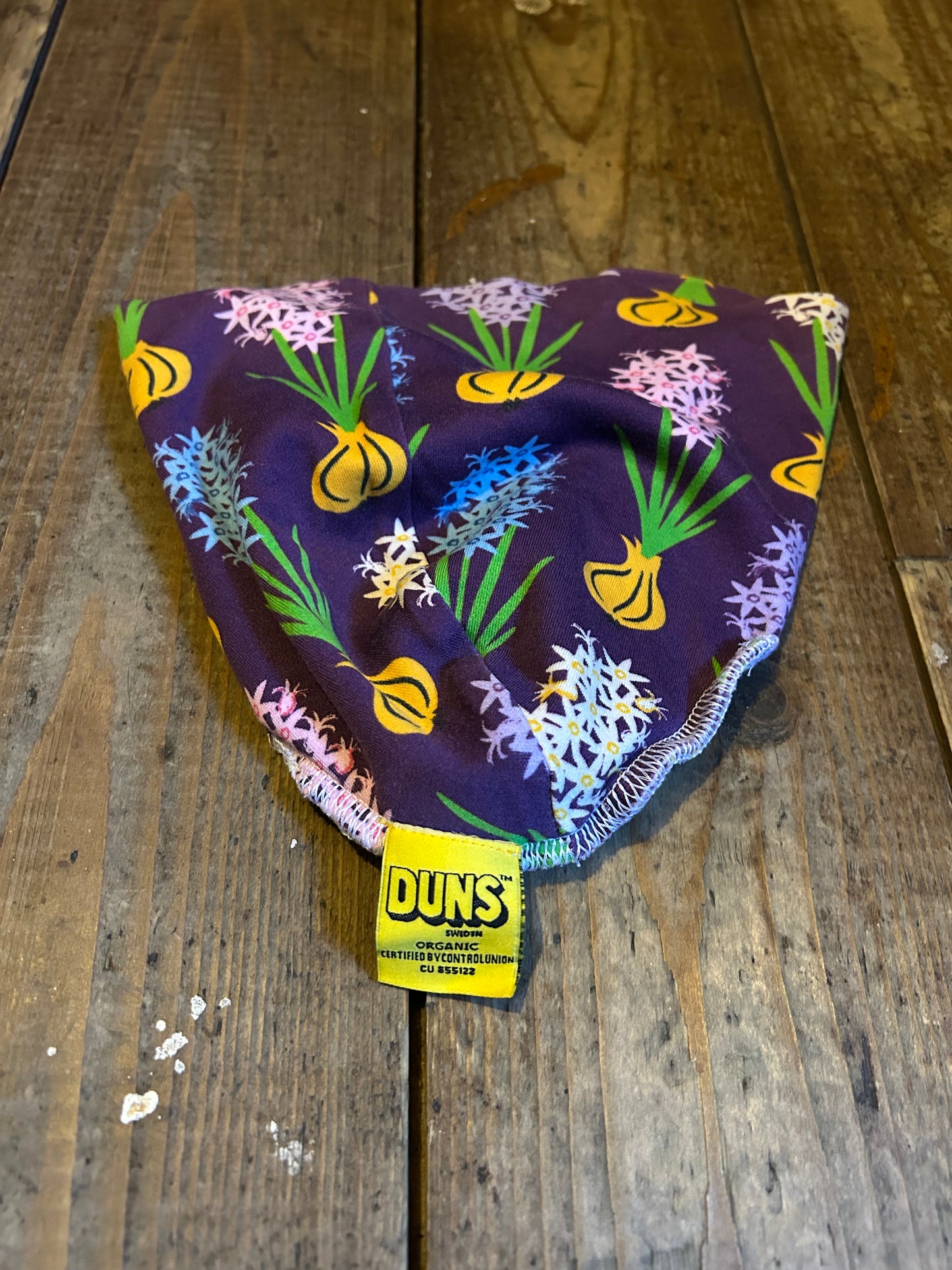 Purple floral hat  1-4y (80-104cm)