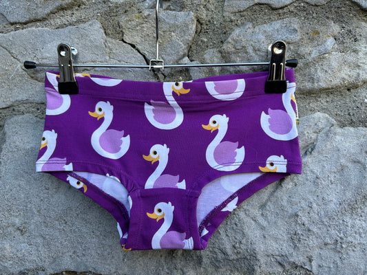 Purple swan briefs  7-8y (122-128cm)