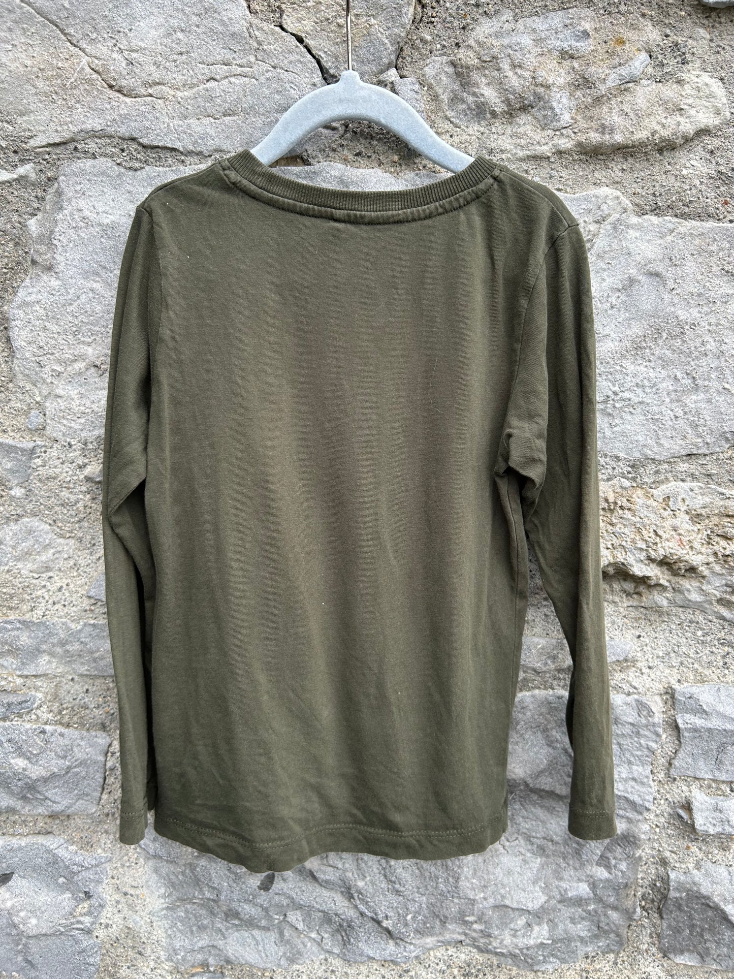 Energetic khaki top 5-6y (110-116cm)