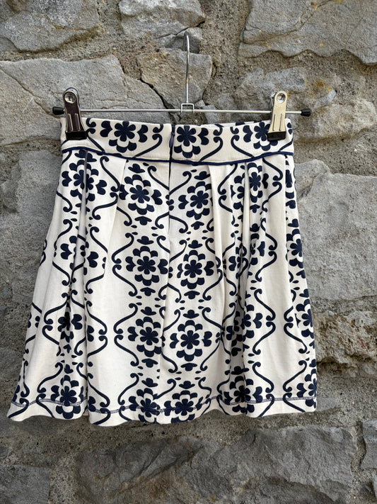 Navy&white pattern skirt  8y (128cm)