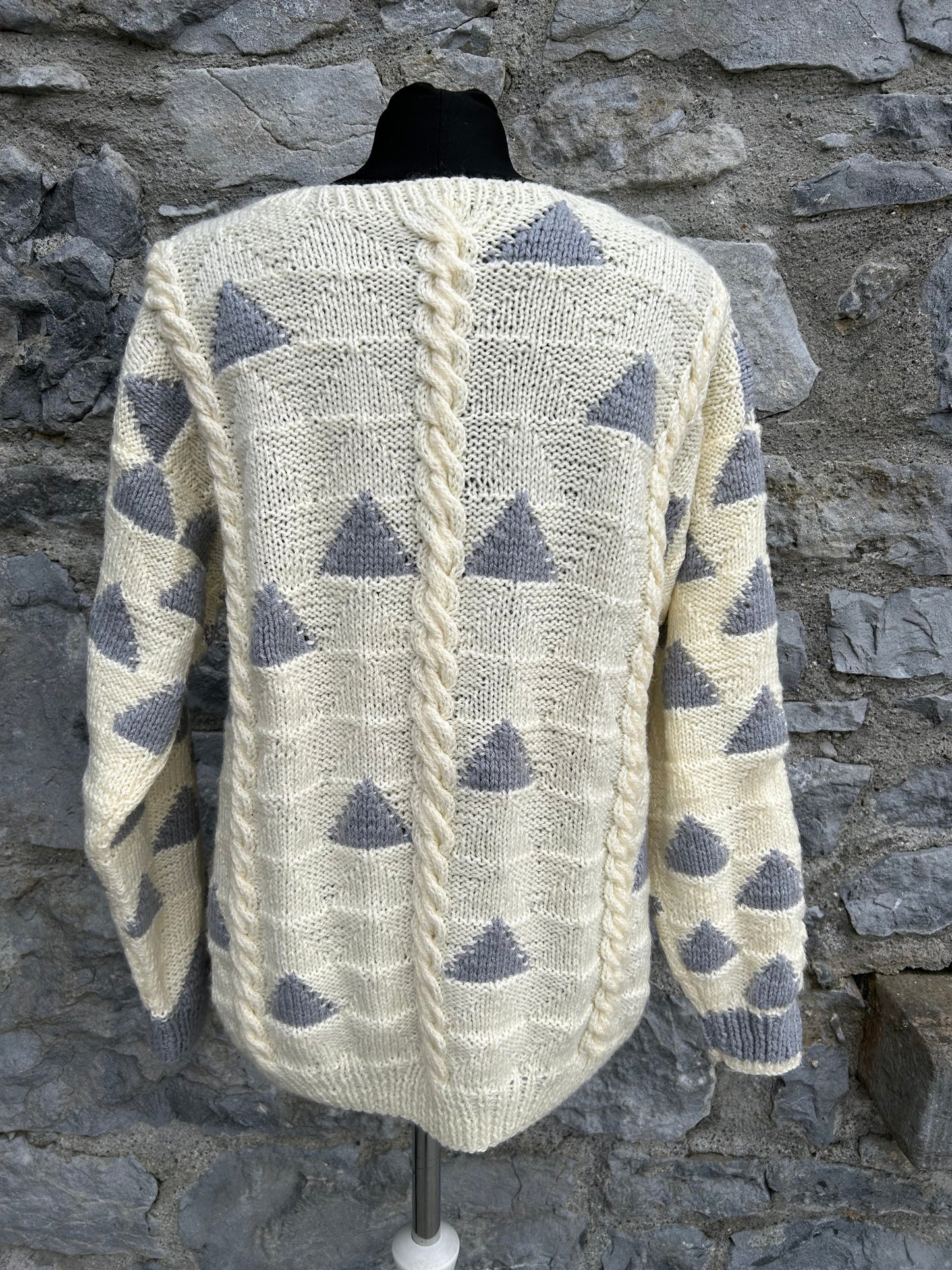 80s cream&grey triangles jumper uk 12