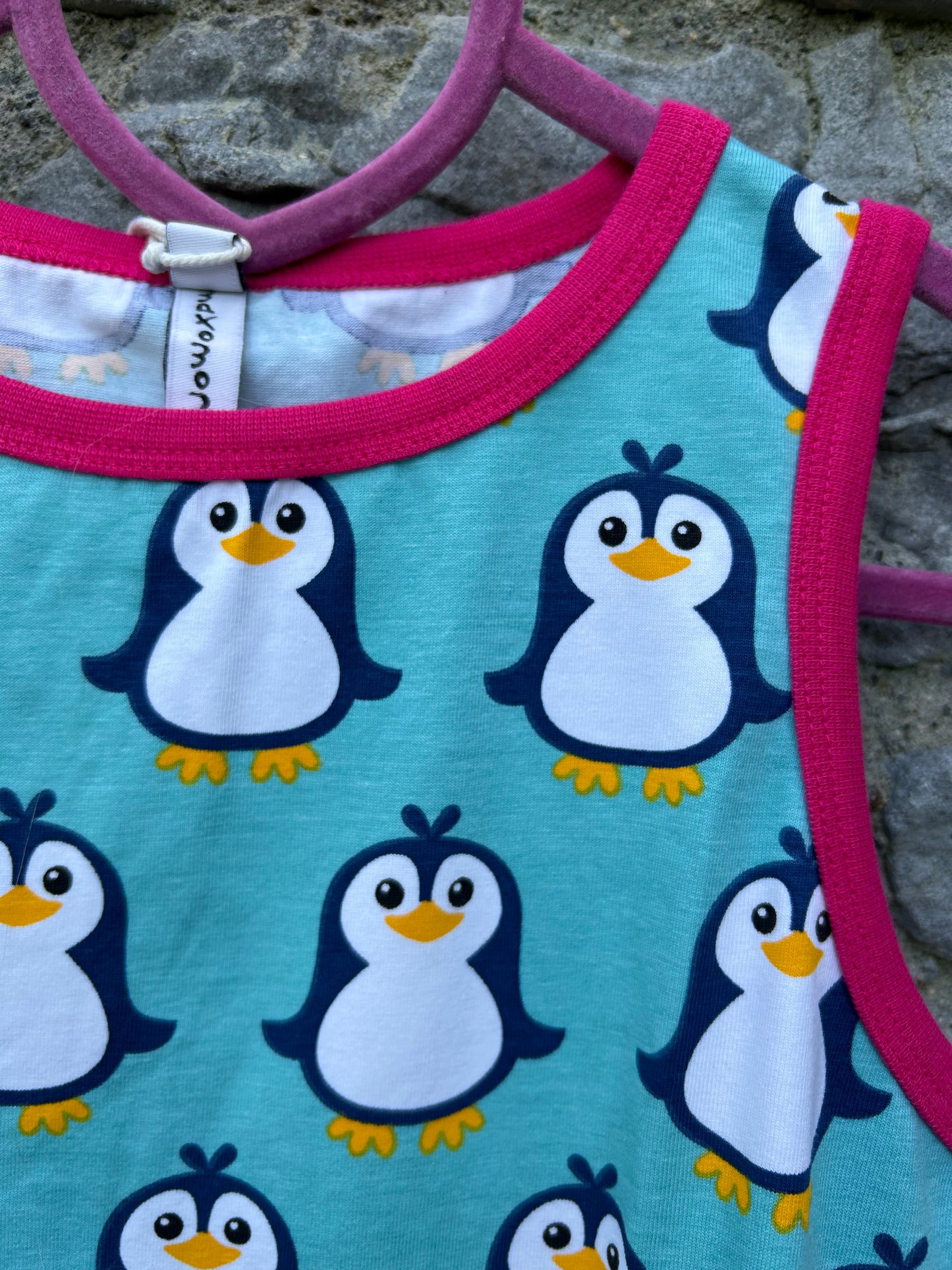 Penguin blue tank top 11-12y (146-152cm)