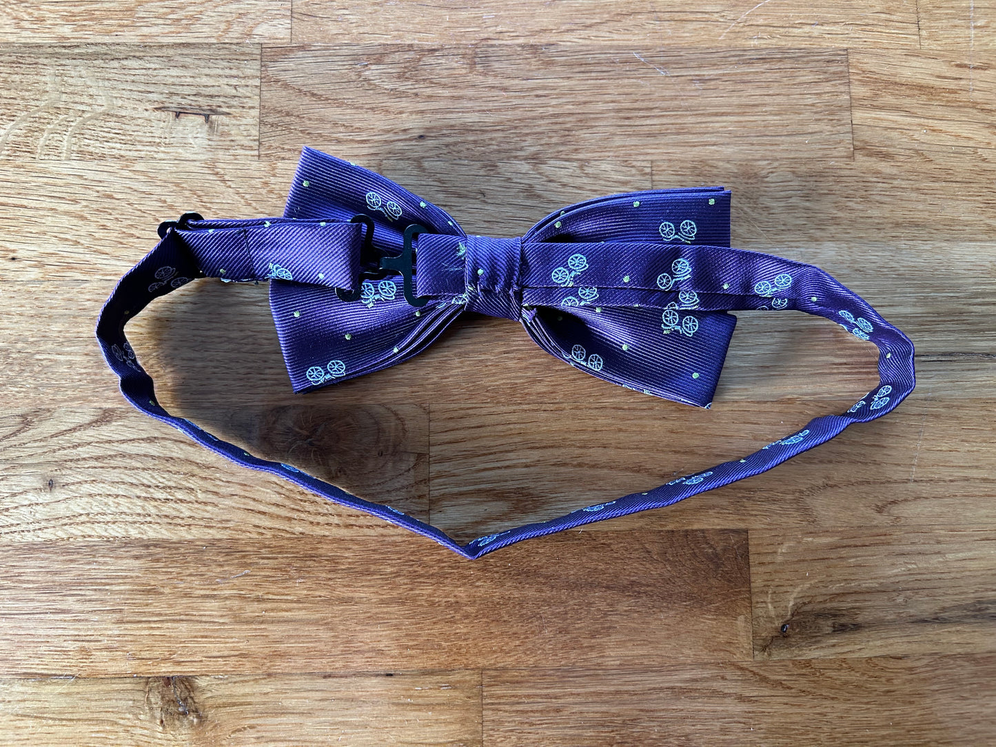 Purple bicycle bow tie