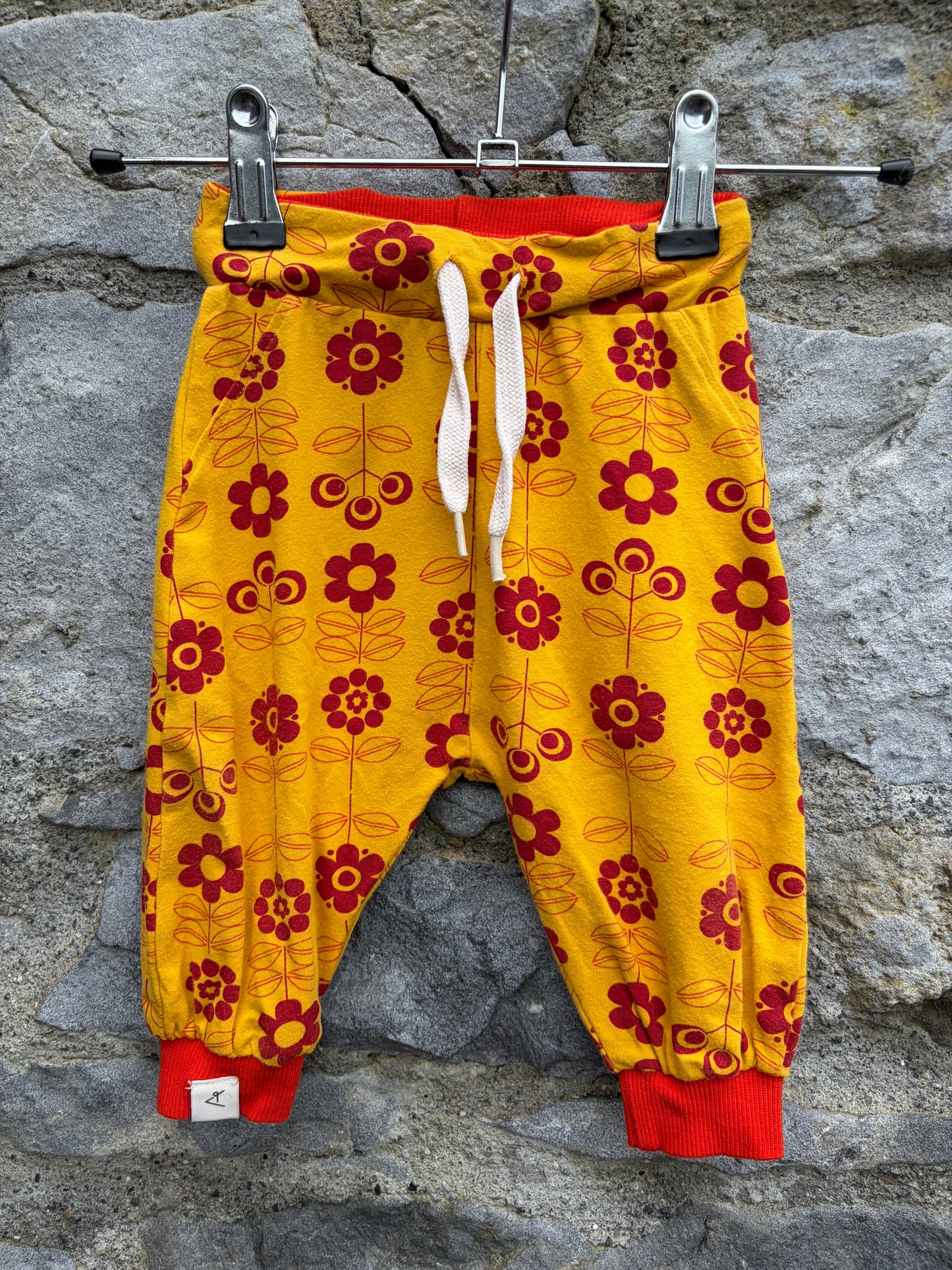 Yellow floral pants  3-6m (62-68cm)