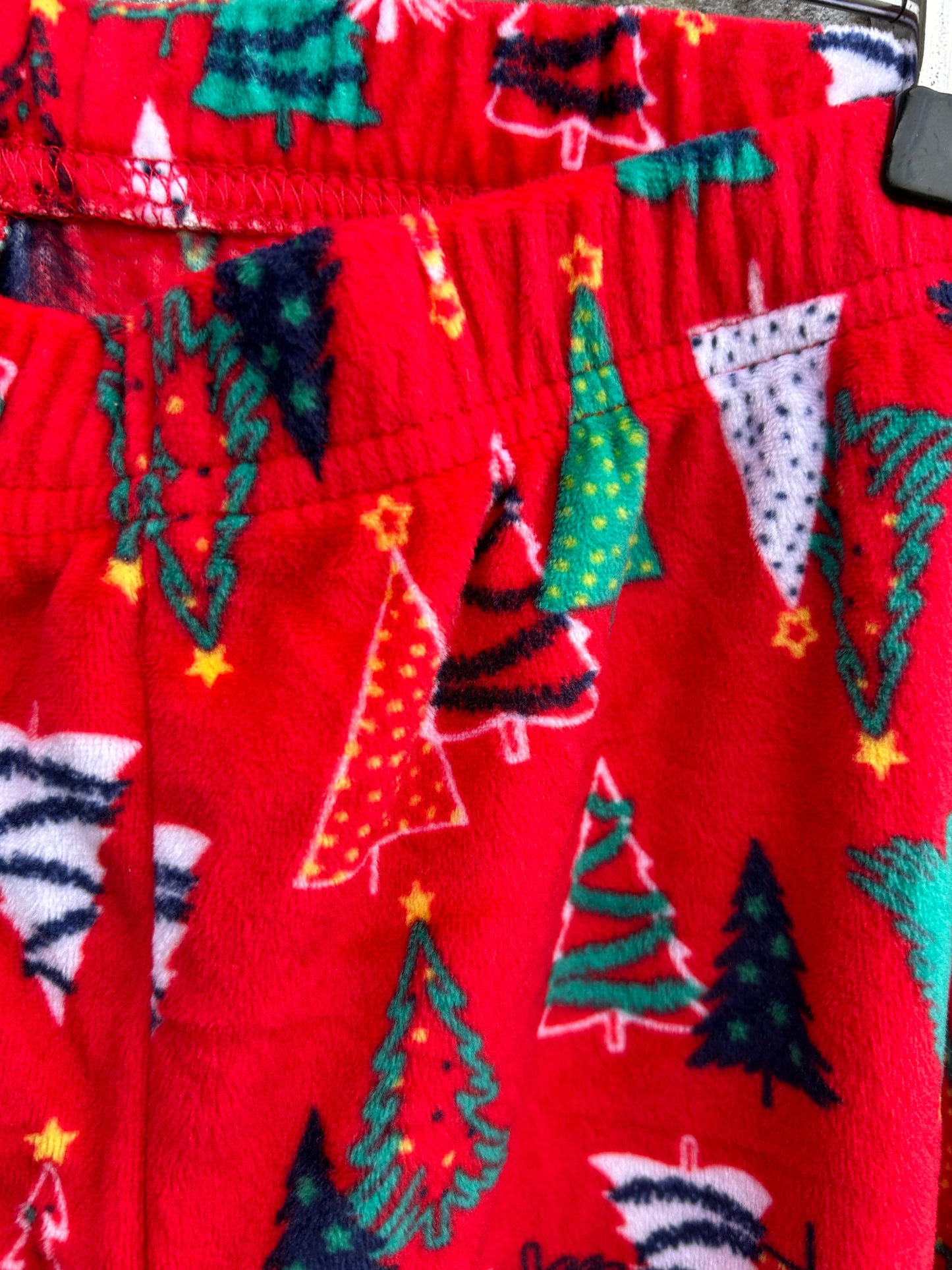 Merry&Bright red pjs  9-10y (134-140cm)