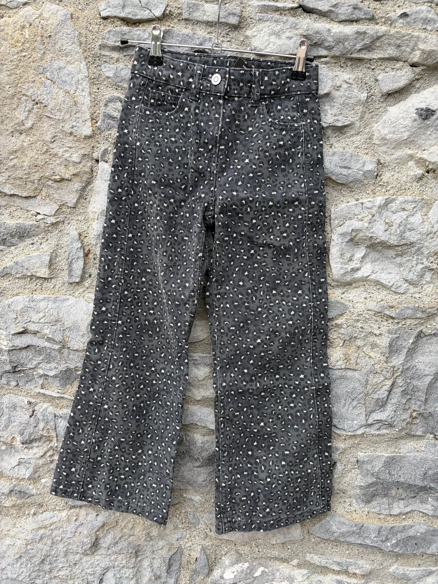 Leopard charcoal wide leg jeans  7-8y (122-128cm)