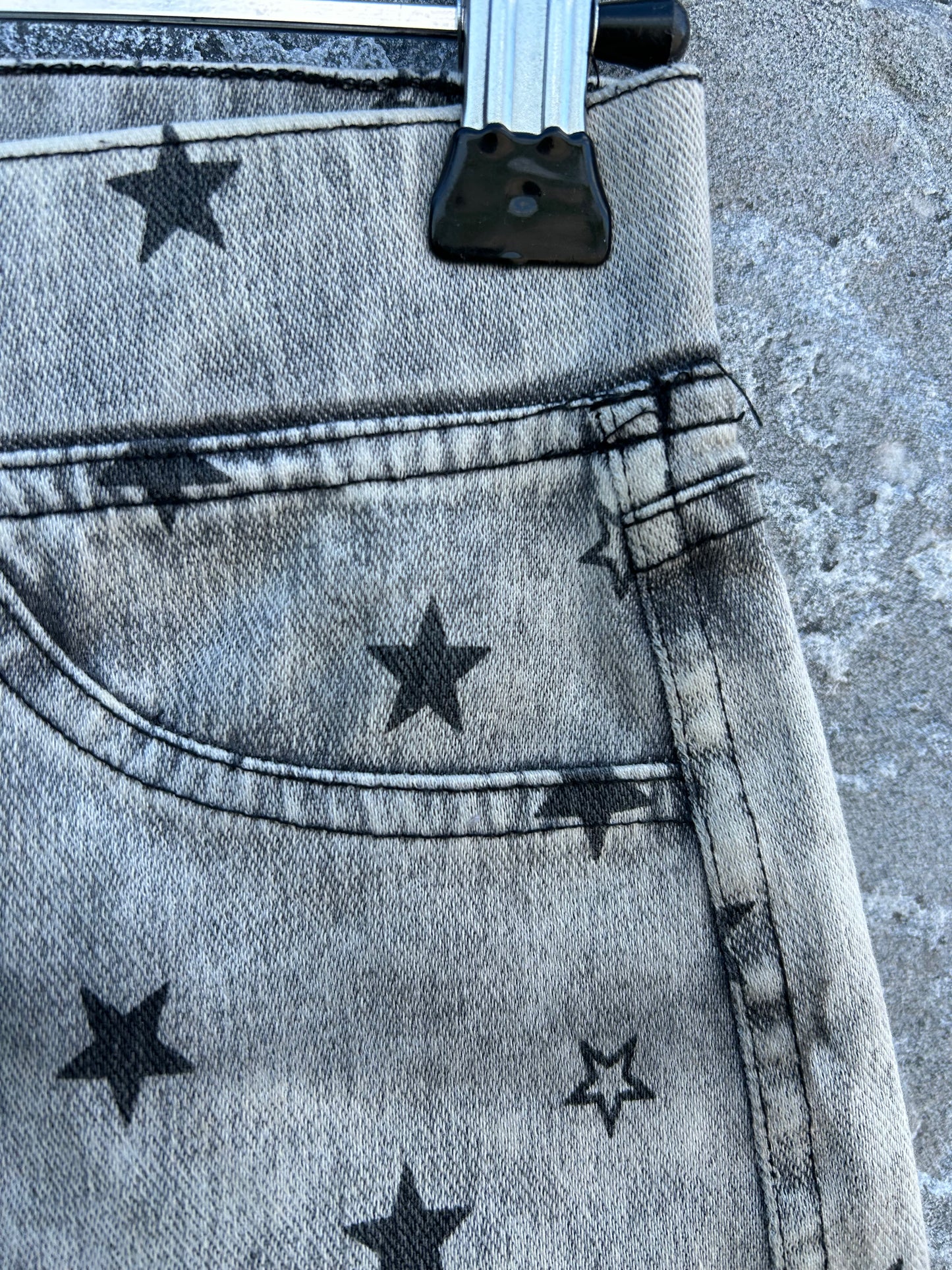 Stars grey shorts  11-12y (146-152cm)