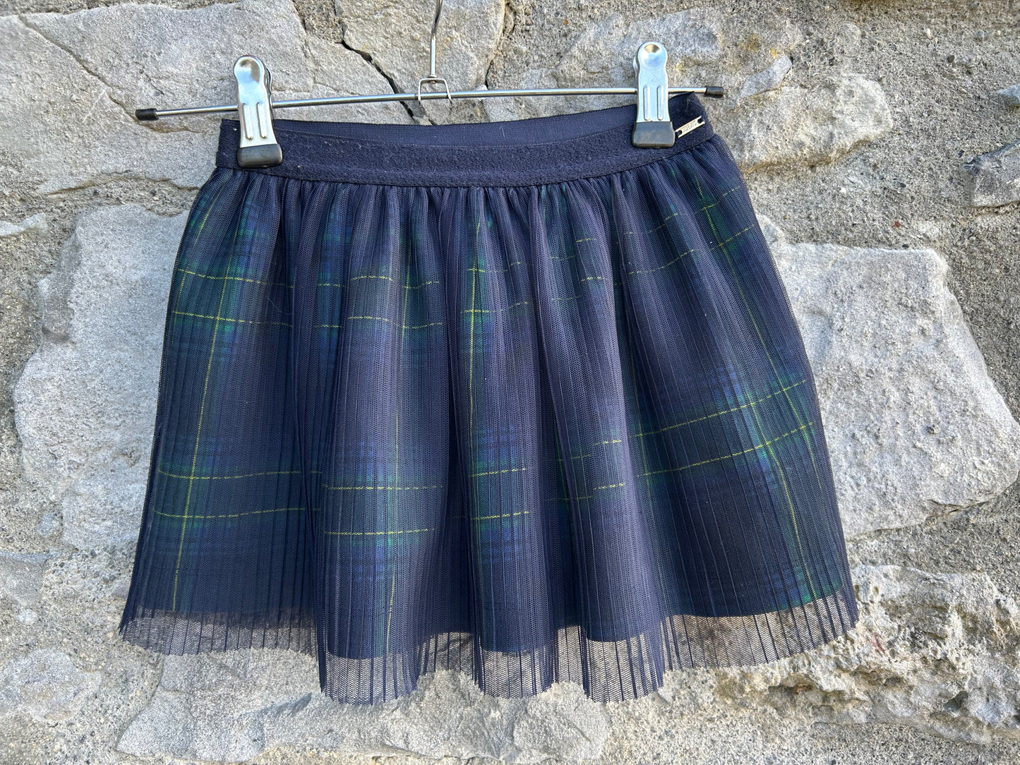 Navy checked skirt  4-5y (104-110cm)
