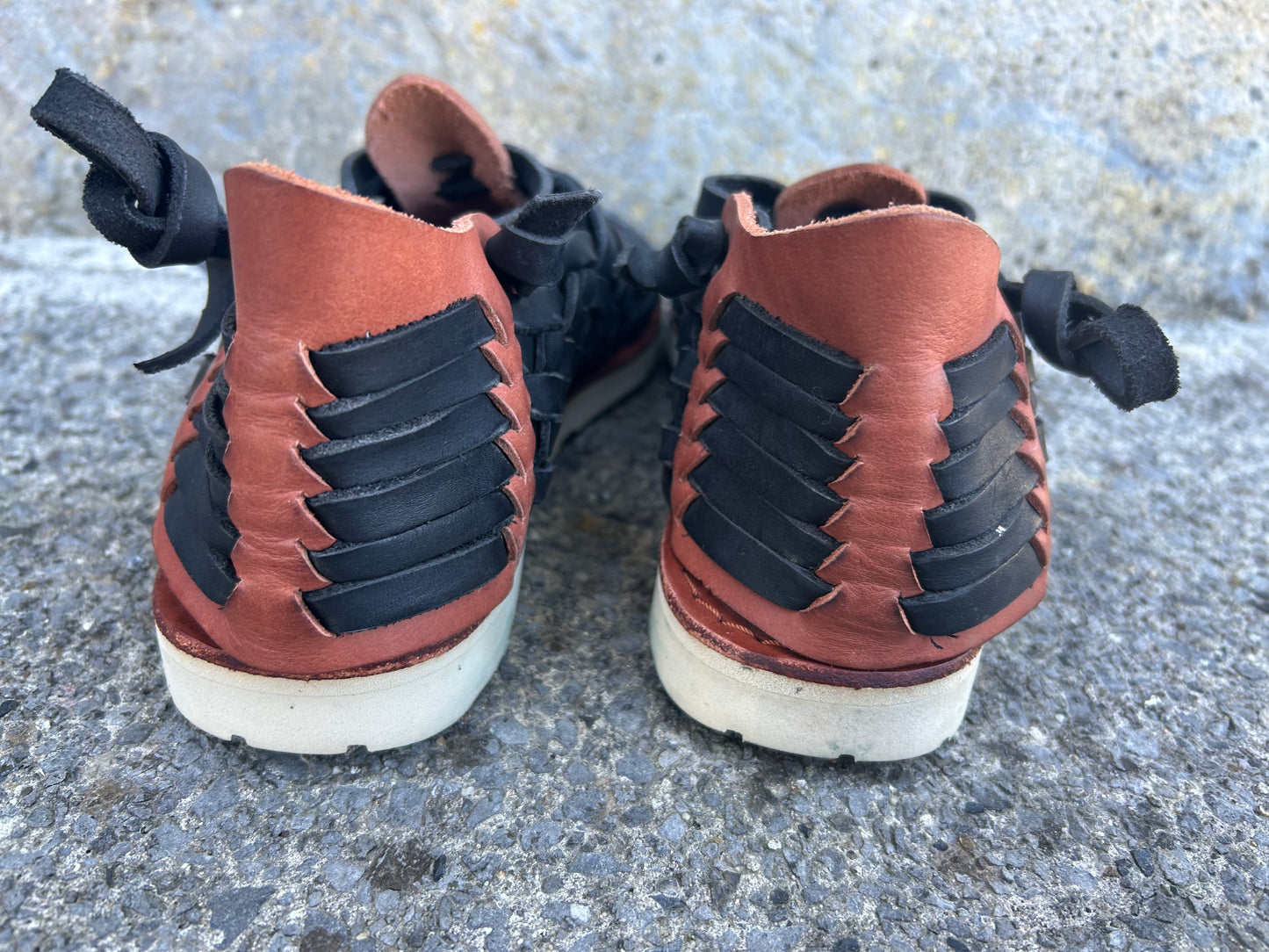 Black huarache sandals  uk 5.5 (eu 38.5)