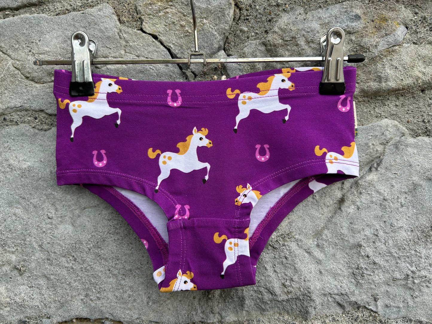 Horses purple briefs  5-6y (110-116cm)