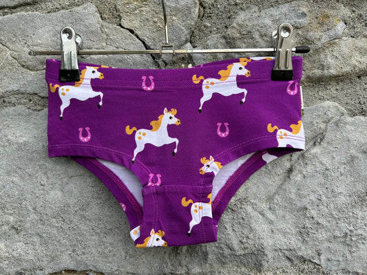 Horses purple briefs  5-6y (110-116cm)