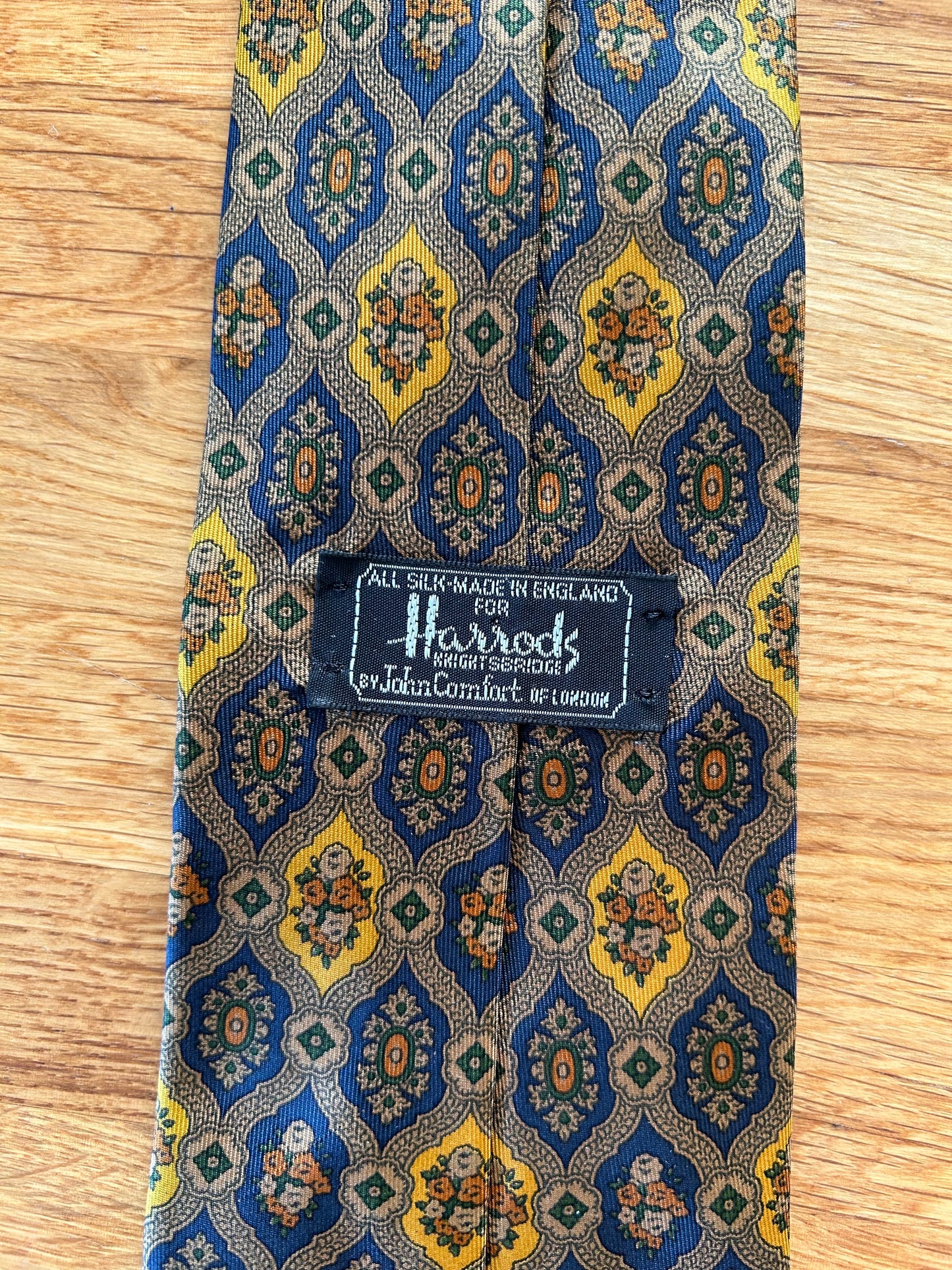 Blue&yellow print tie