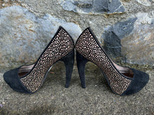 Load image into Gallery viewer, Black suede heels with Rose Gold Bead uk 4 (eu 37)
