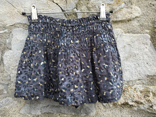 Grey leopard print skort  7-8y (122-128cm)