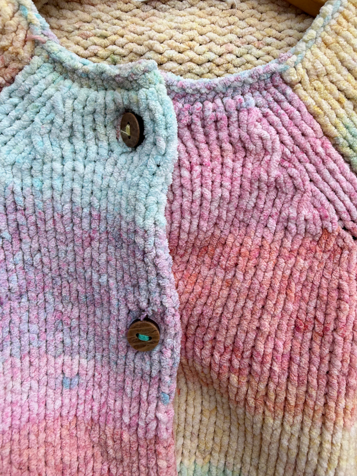 Rainbow stripy cardigan 2-3y (92-98cm)