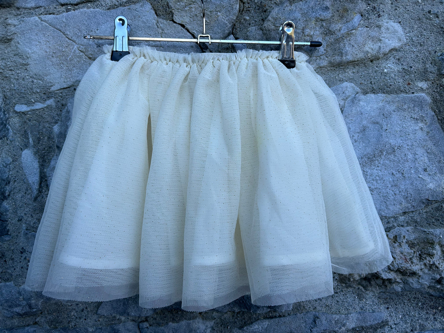 Ivory tulle skirt  3-4y (98-104cm)