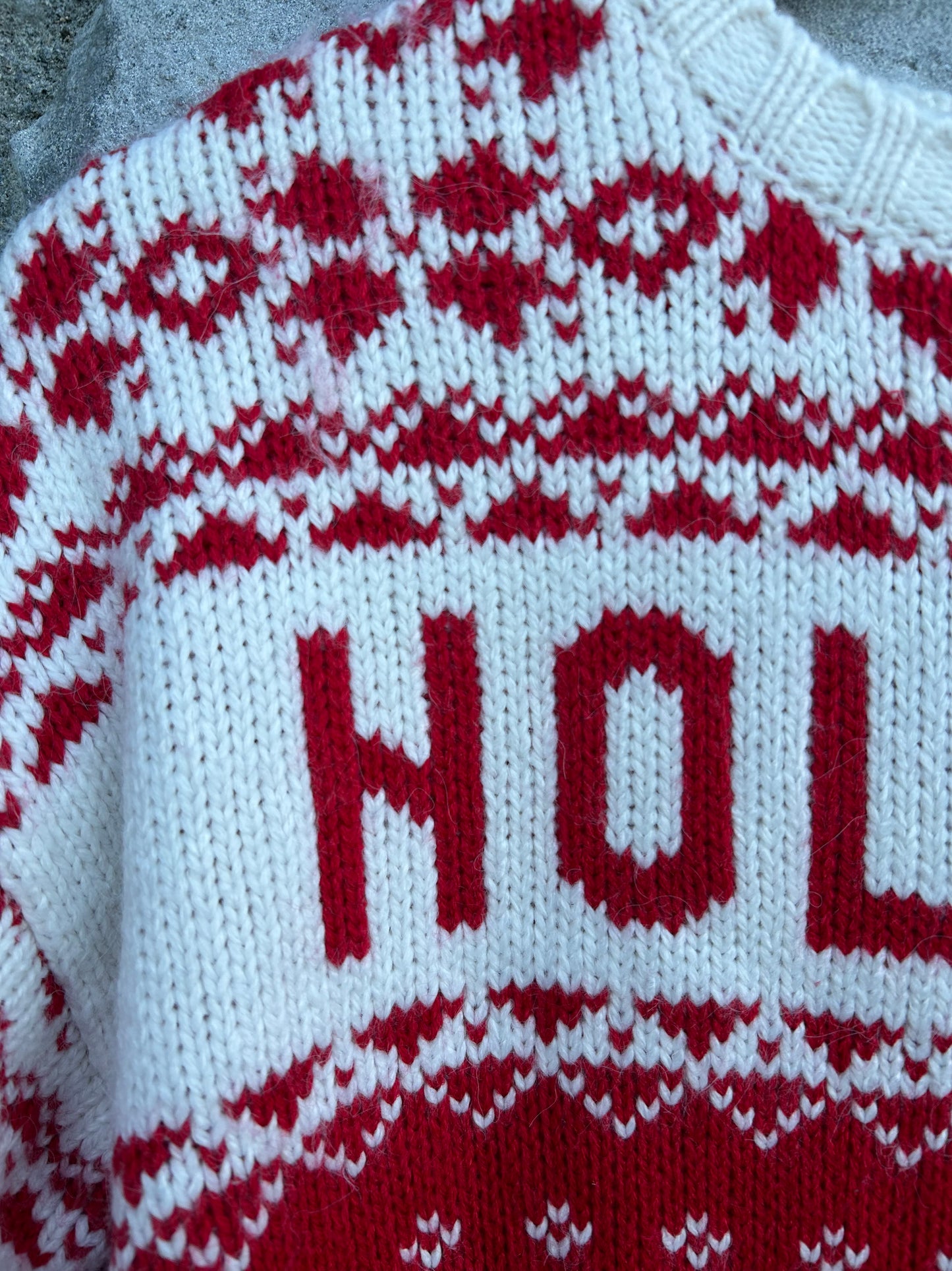 Nollaig Red&white jumper  11-12y (146-152cm)