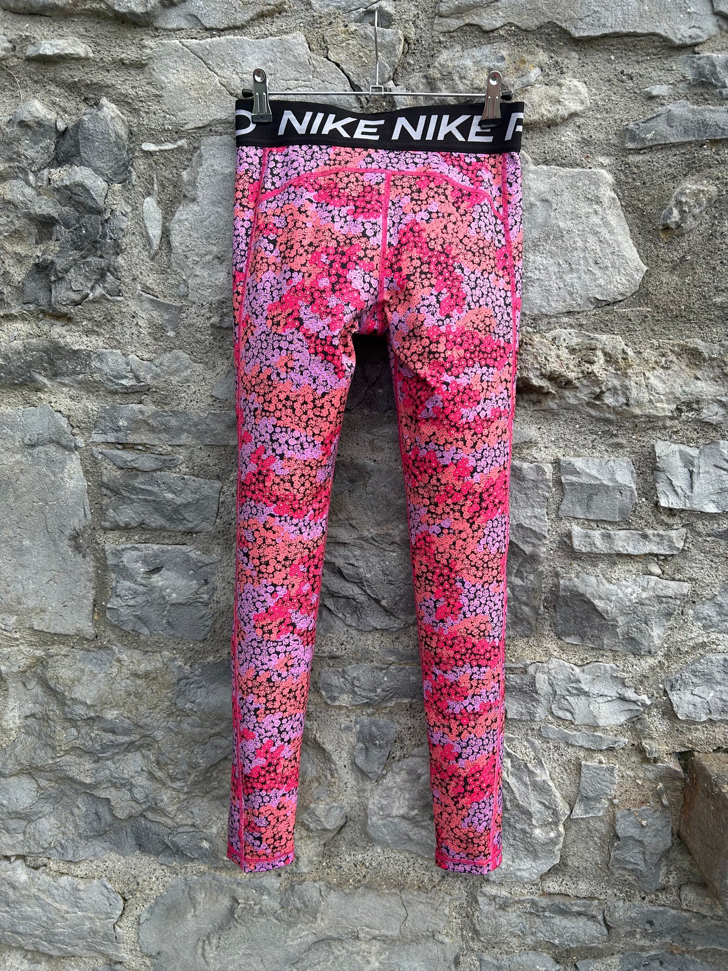 Rush Pink / White Dry-Fit leggings  13-14y (158-164cm)