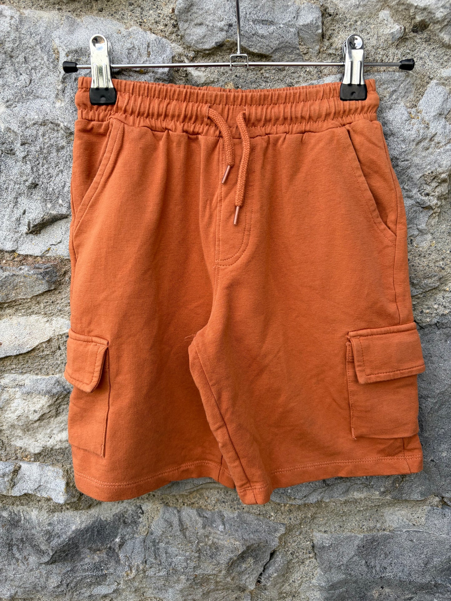 Orange shorts  7-8y (122-128cm)